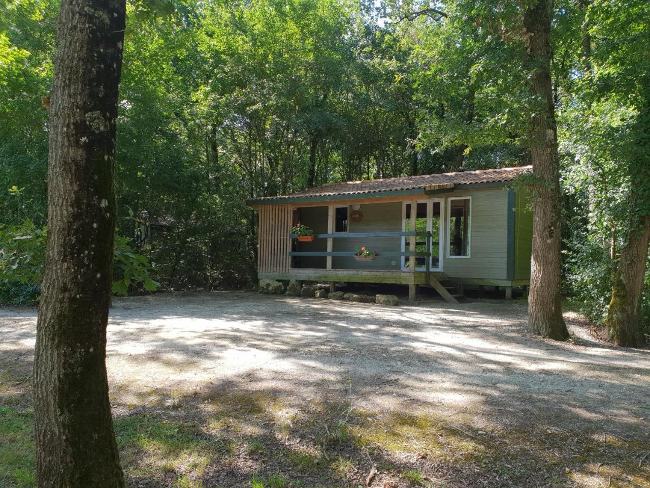 Chalet de La Héronnière Chef-Boutonne Extérieur photo